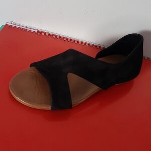 õker Europe Dorsay Leather Ballet Flats Sandal with Pillow cushion footbed 38/8